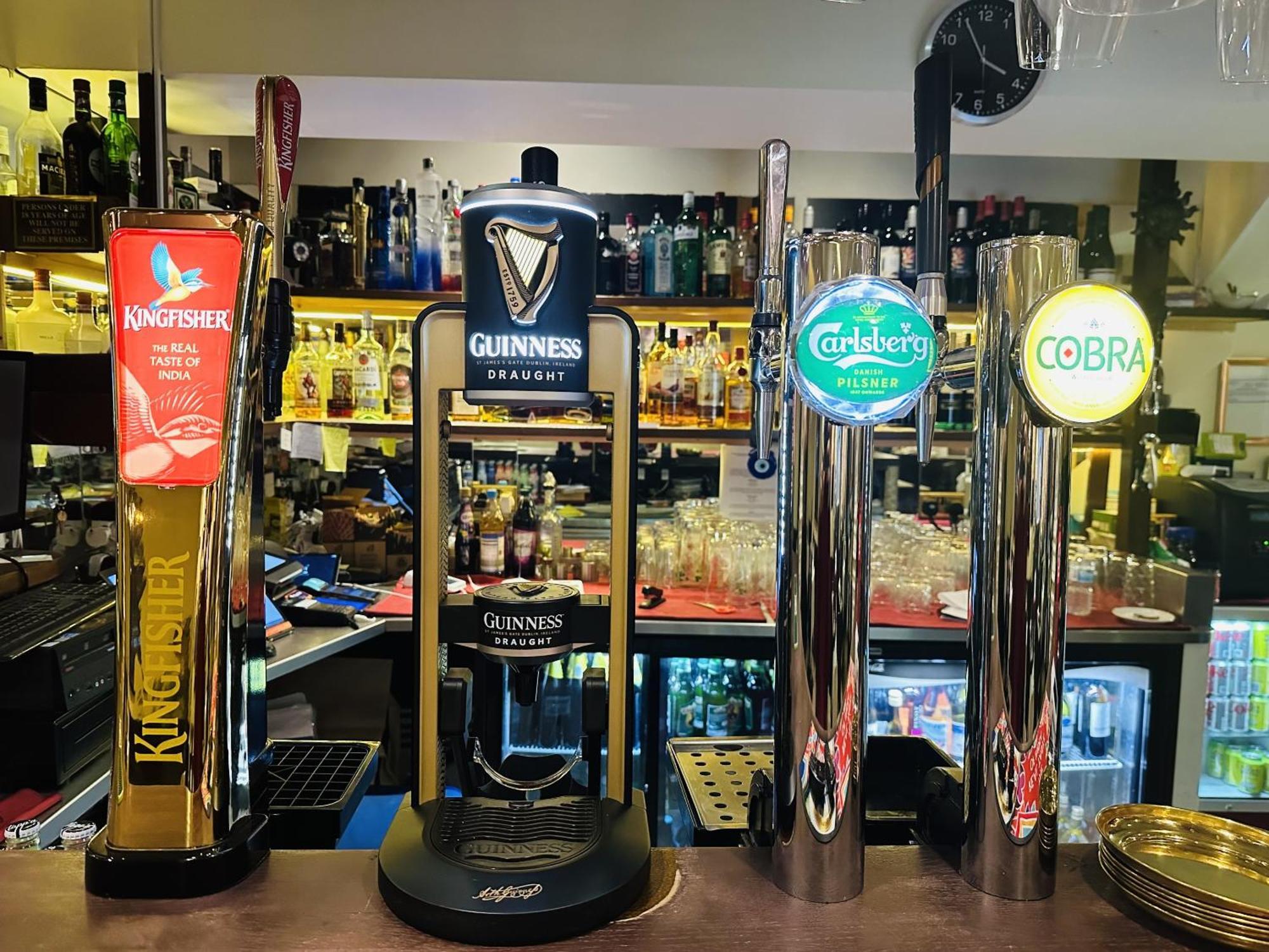 Woodcock Inn Felbridge Eksteriør billede